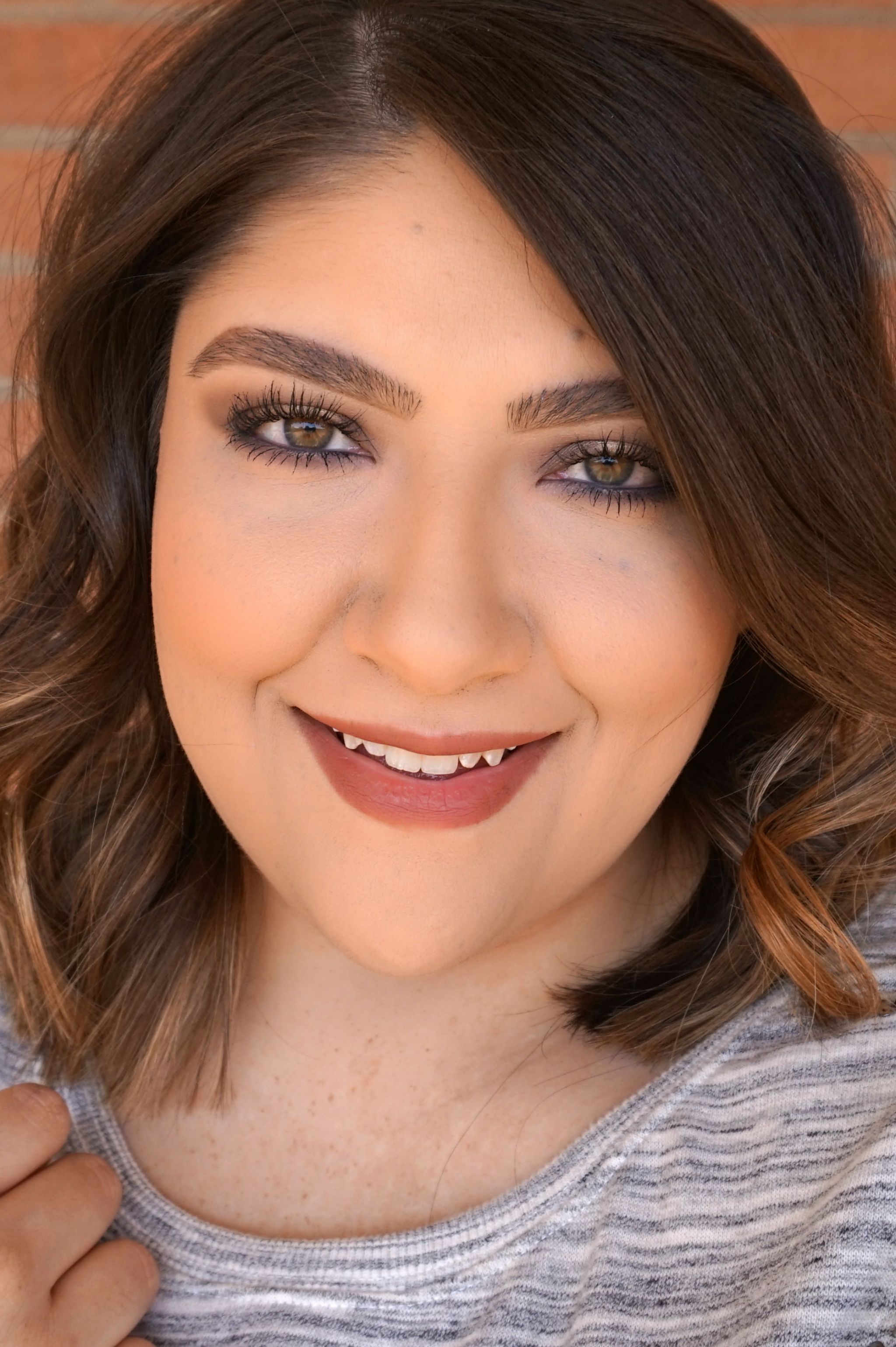 Easy Gold Eye Makeup Look / Beauty With Lily, A West Texas Beauty, Fashion & Lifestyle Blog 