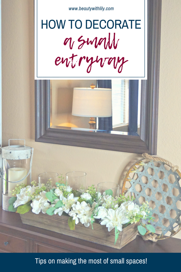 How To Decorate A Small Entryway // How To Decorate A Small Space // Small Space Solutions // How To Decorate // Rustic Chic Decor // Decorating Tips | Beauty With Lily #ad #homedecorlover