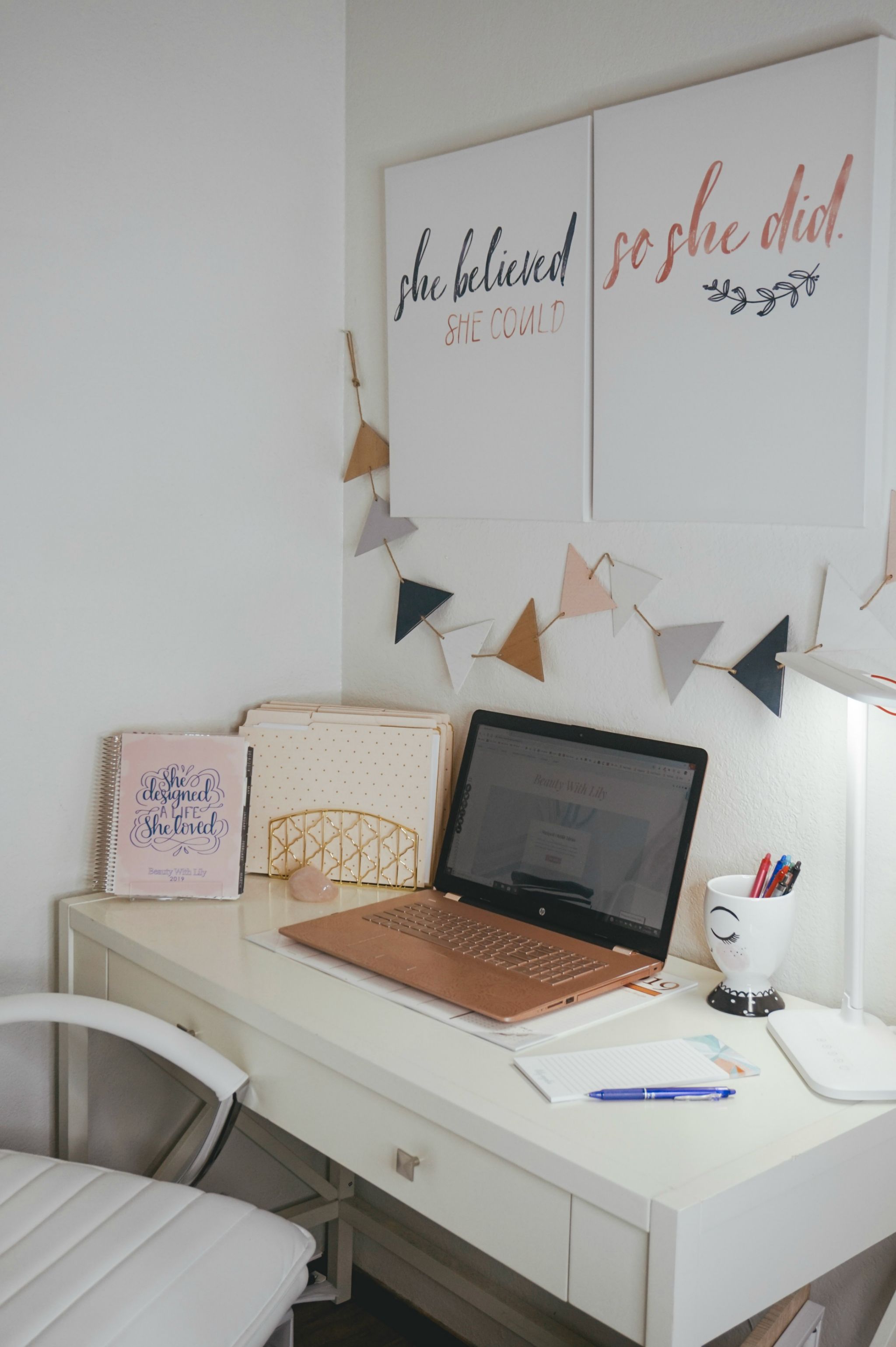 Small Office Ideas & Organization // Office Ideas // Office Decor // Girly Office Space // Blush Office // Small Office Decor // Home Office | Beauty With Lily