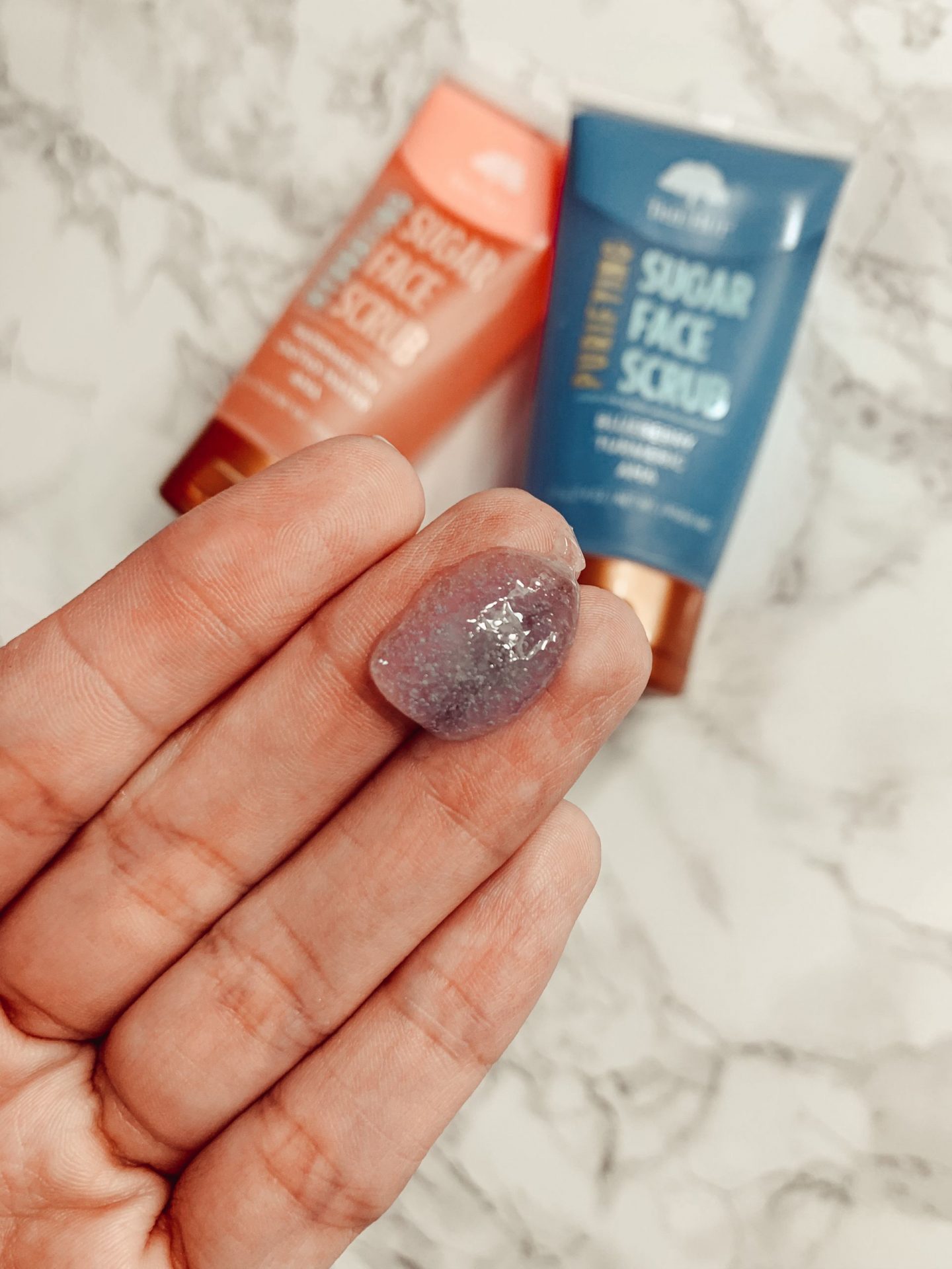 Summer Essentials // Beat the Heat | Beauty With Lily | #ad #BeatTheHeatBBxx #TreeHut #SugarFaceScrub #SuperFeet #StepIntoSuperFeet #hydratewithHALO #HALOmoment #MySummerIsBooked #SkyOrganicsPartner #SkyOrganicsBeauty